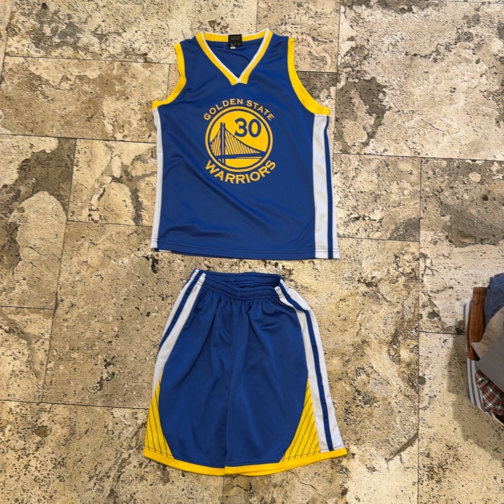 Stephen Curry Golden State Warriors jersey set size 10 boys lightly worn